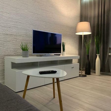 Апартаменты Apartament Zelazna 11 Торунь Экстерьер фото